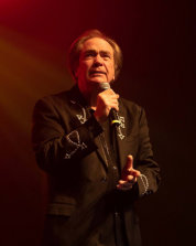 Barrie Cunningham - Neil Diamond Tribute - Legends in Concert -River Cree Casino - Canada