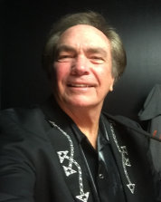 Barrie Cunningham - Neil Diamond Tribute - Legends in Concert -River Cree Casino - Canada